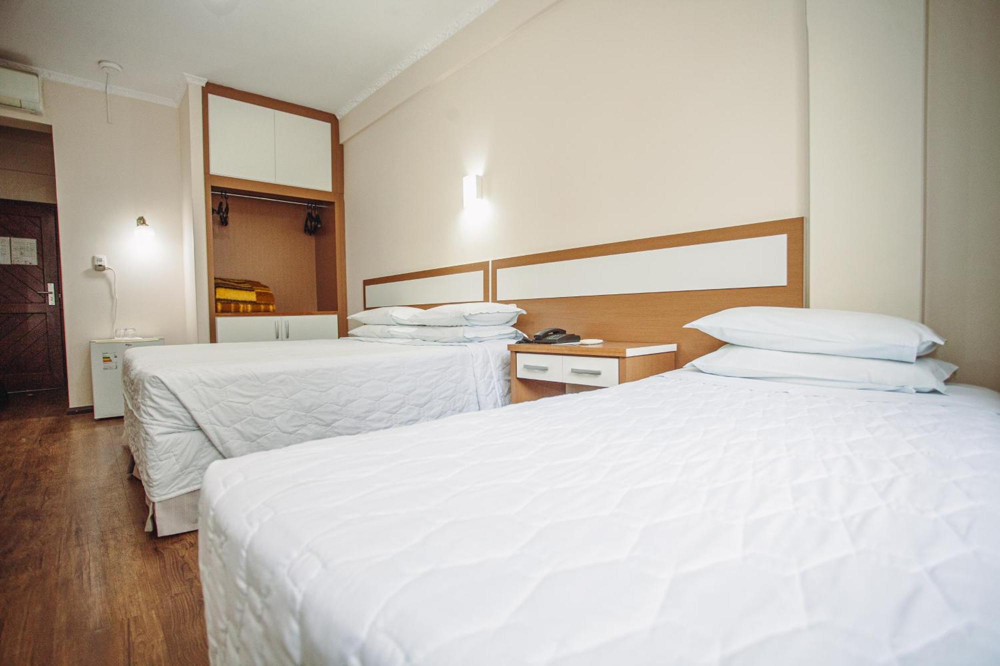 Hotel San Silvestre Tubarão Extérieur photo
